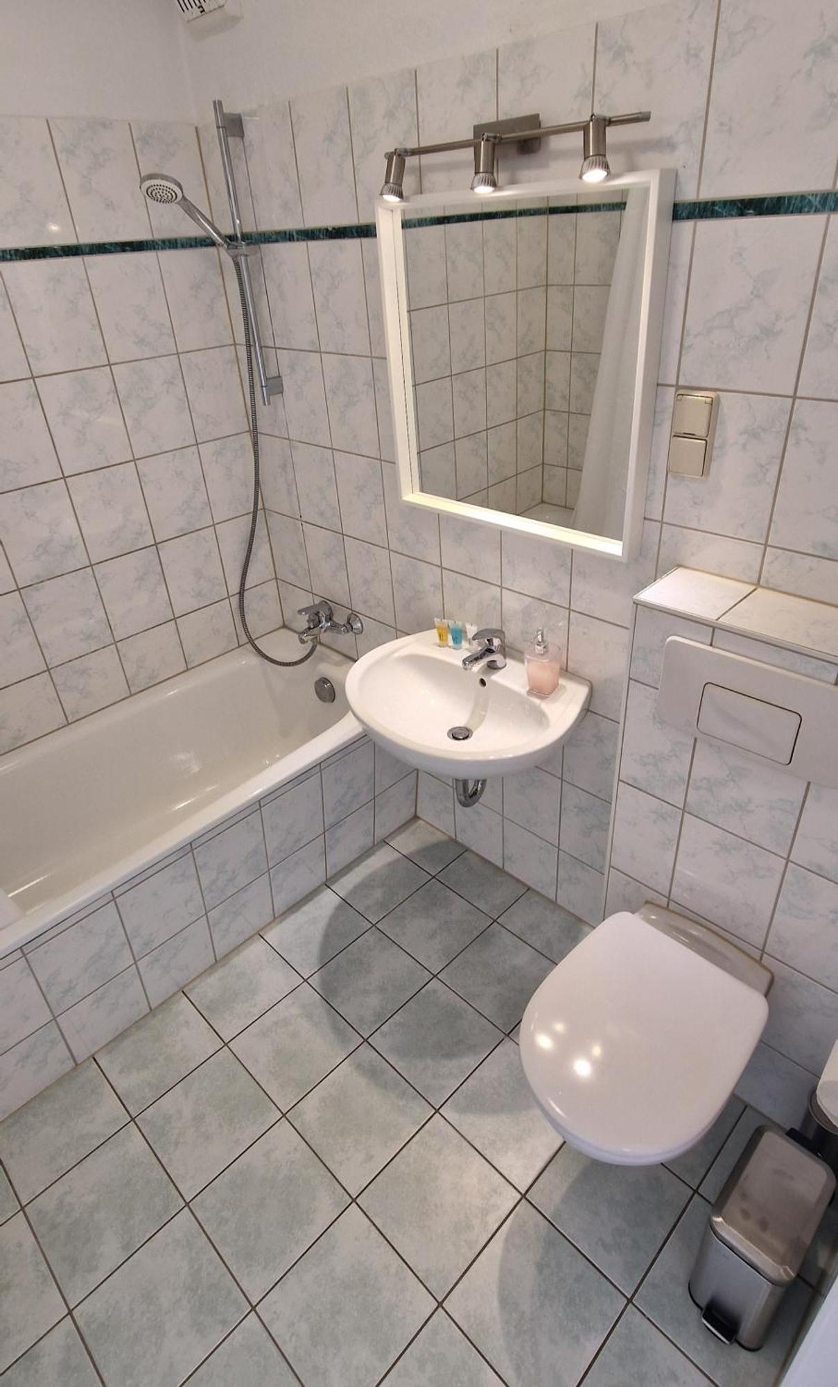 קמניץ 2 Bedroom Cityview Apartment Ps5-Qled Tv-Parking מראה חיצוני תמונה