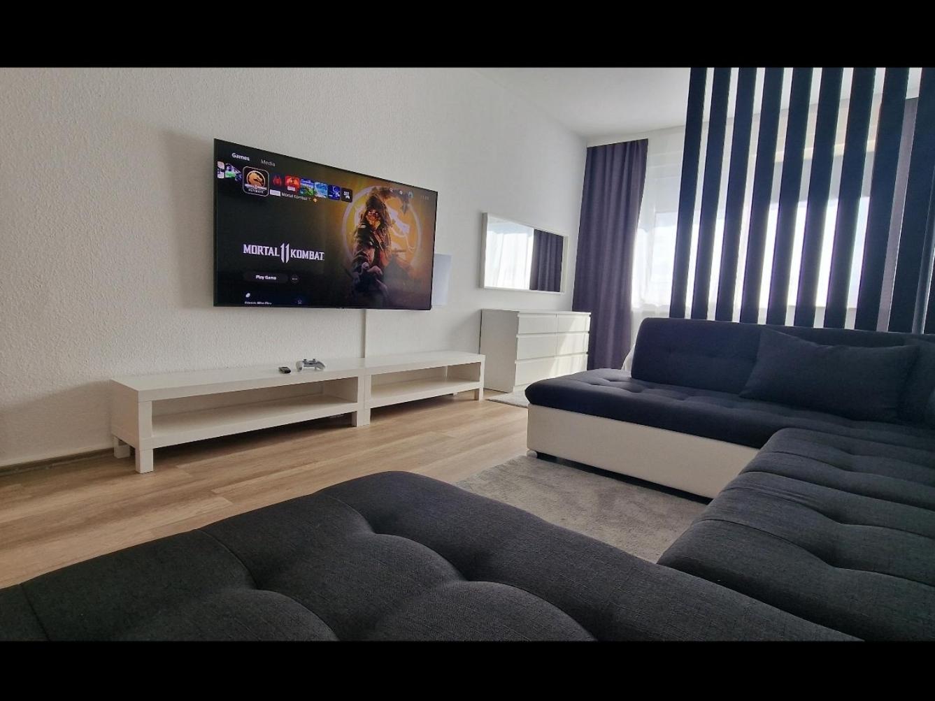 קמניץ 2 Bedroom Cityview Apartment Ps5-Qled Tv-Parking מראה חיצוני תמונה